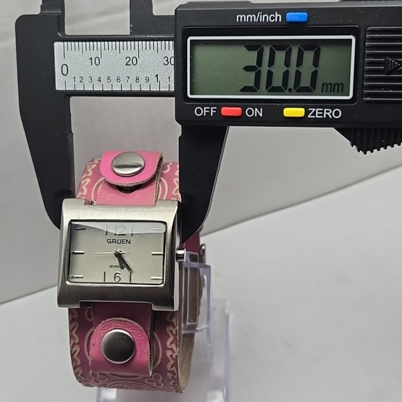 Womens Gruen Silver Quartz Watch Pink Relic Floral Mandela Band New Battery - Picture 5 of 10